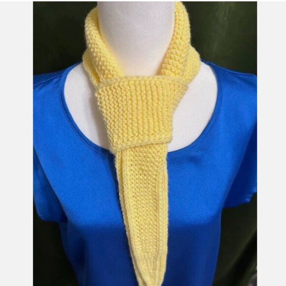 Handmade Yellow Knitted Neck Scarf – Soft Cozy Accessory - Picture 5 of 8